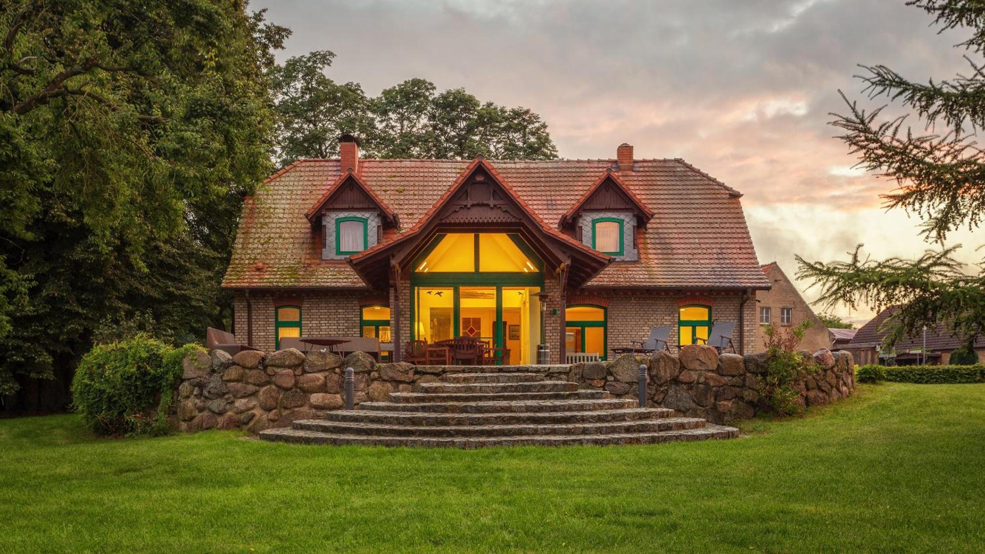 J1 Idyllisches Ferienhaus Mit Seeblick Julchendorf Екстериор снимка